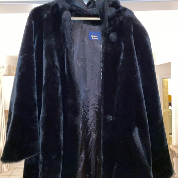 Dennis basso fur coat - Picture 2 of 3